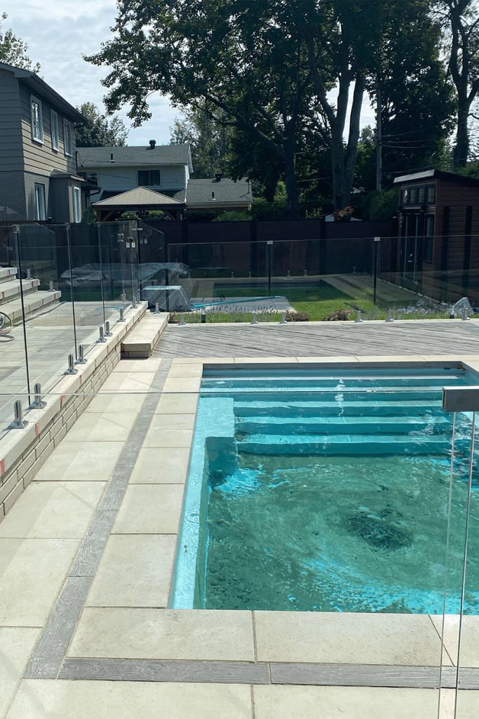 Clôtures pour piscine et jardins